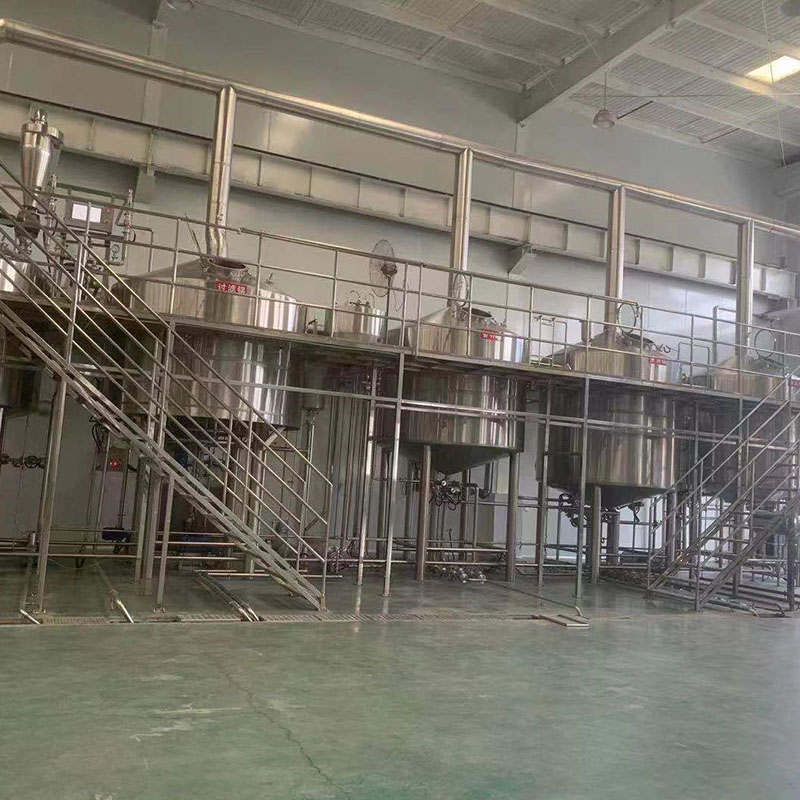 思南精酿啤酒设备厂—平面布置、设备设计、制造、调试、培训等一条龙服务_COPY